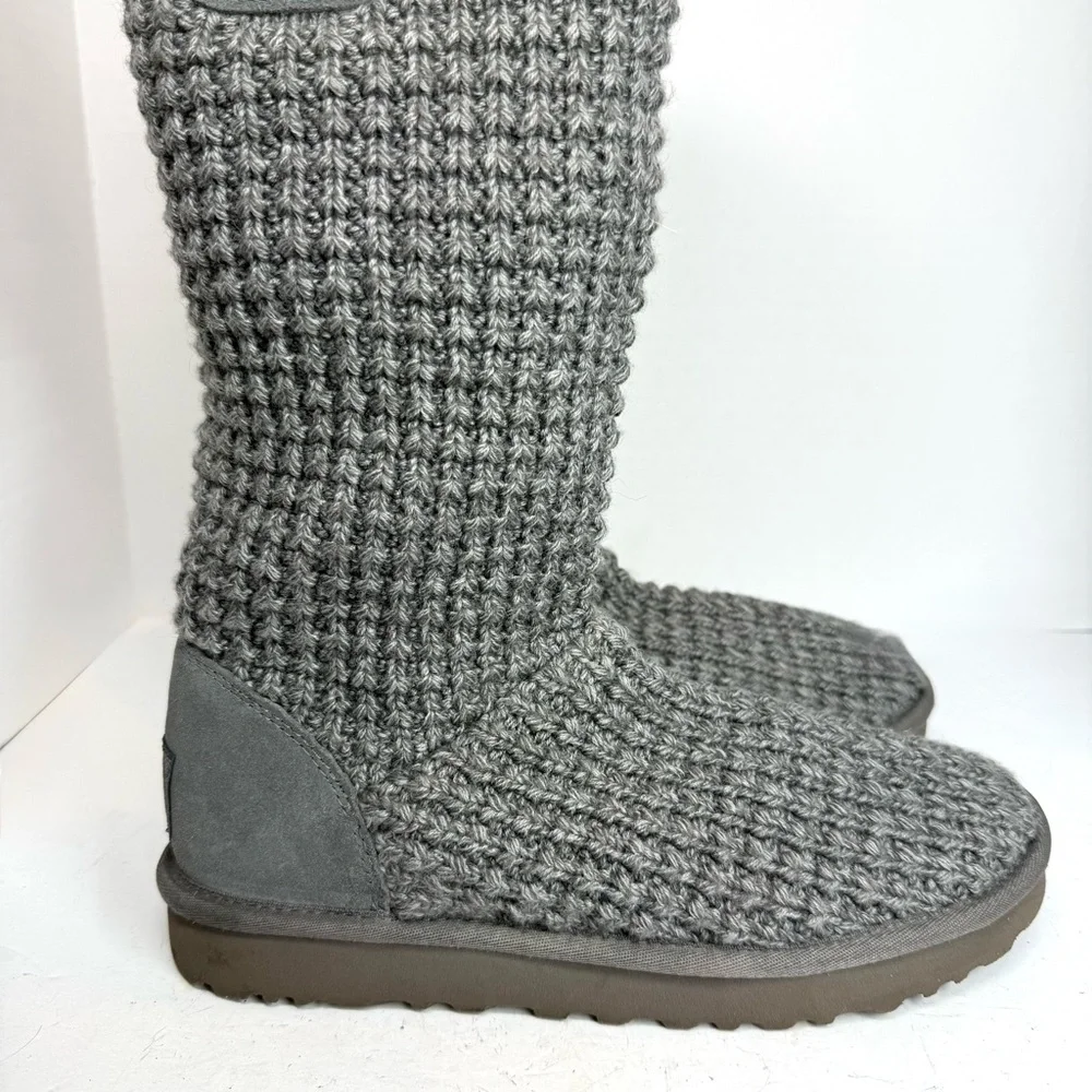 Ugg Classic Solene Tall Gray Knit‎ Women's Boots Women’s Size 8